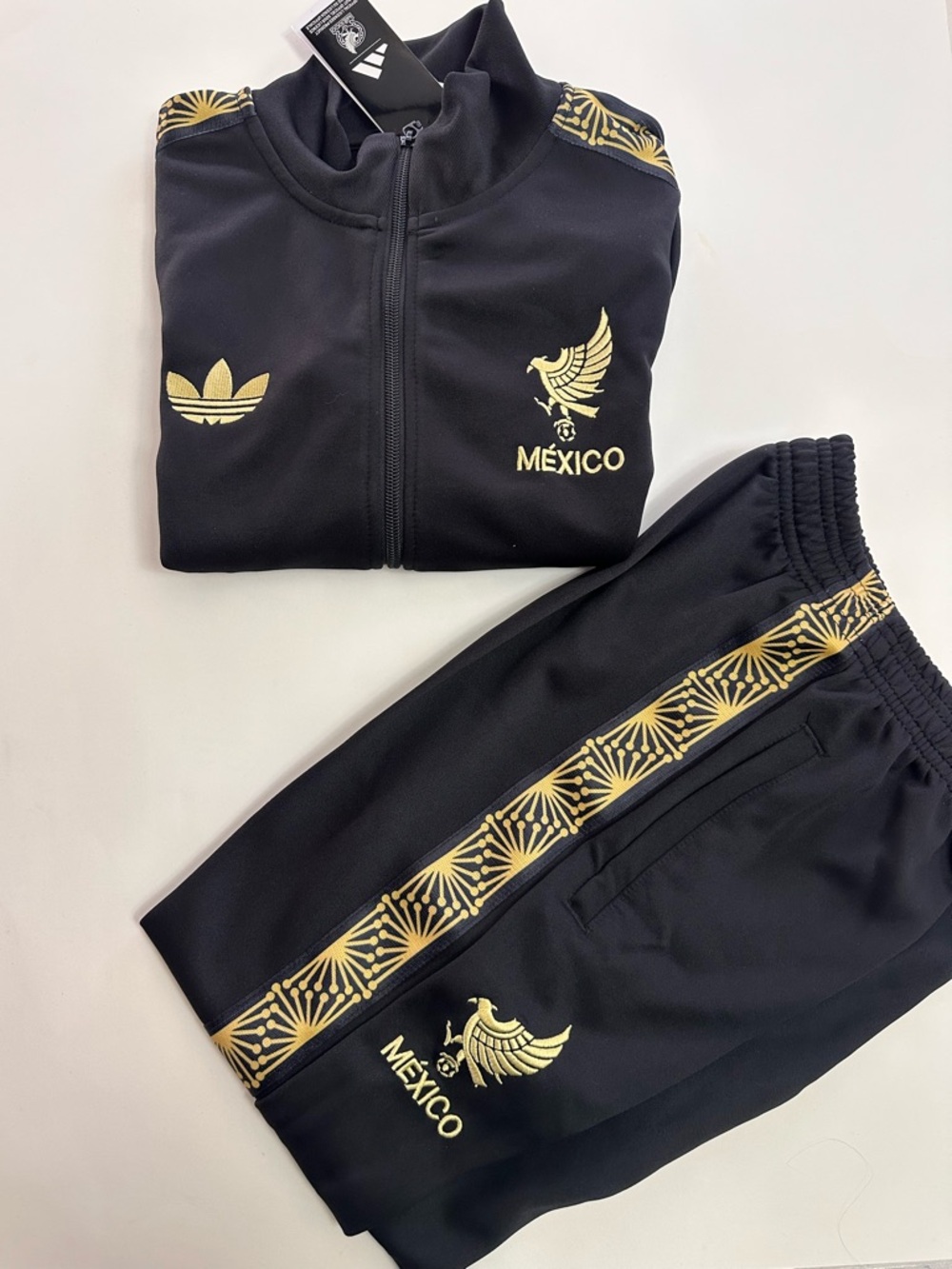 Kid’s Black and Gold México Track Jacket & Pants Set
